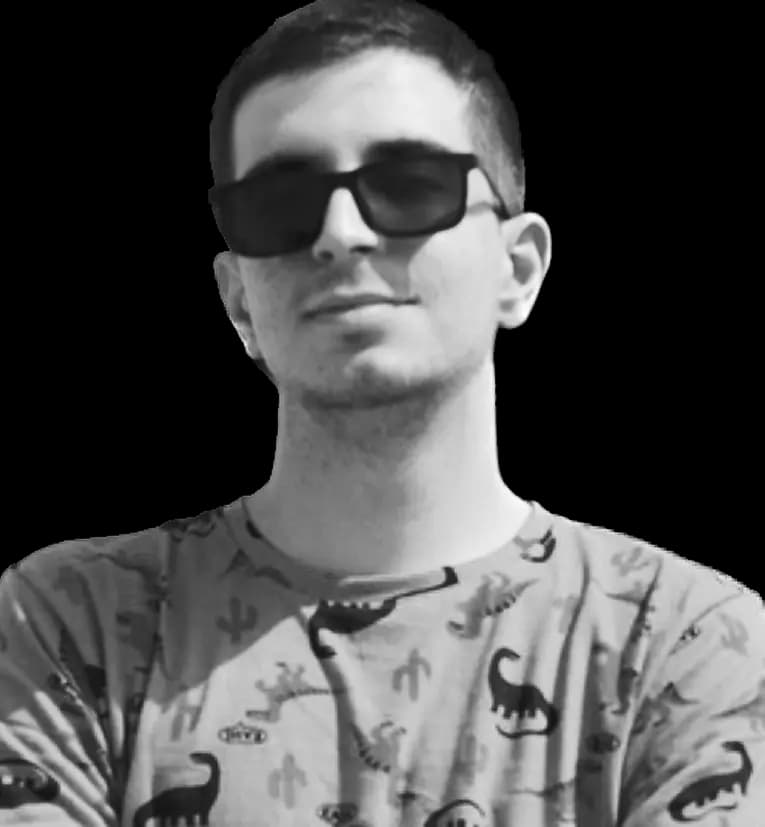 نیما سالارکیا